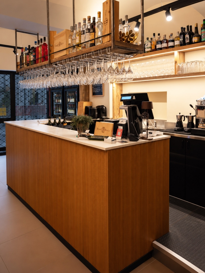 04 Brandosteria ristorante ingresso bancone03