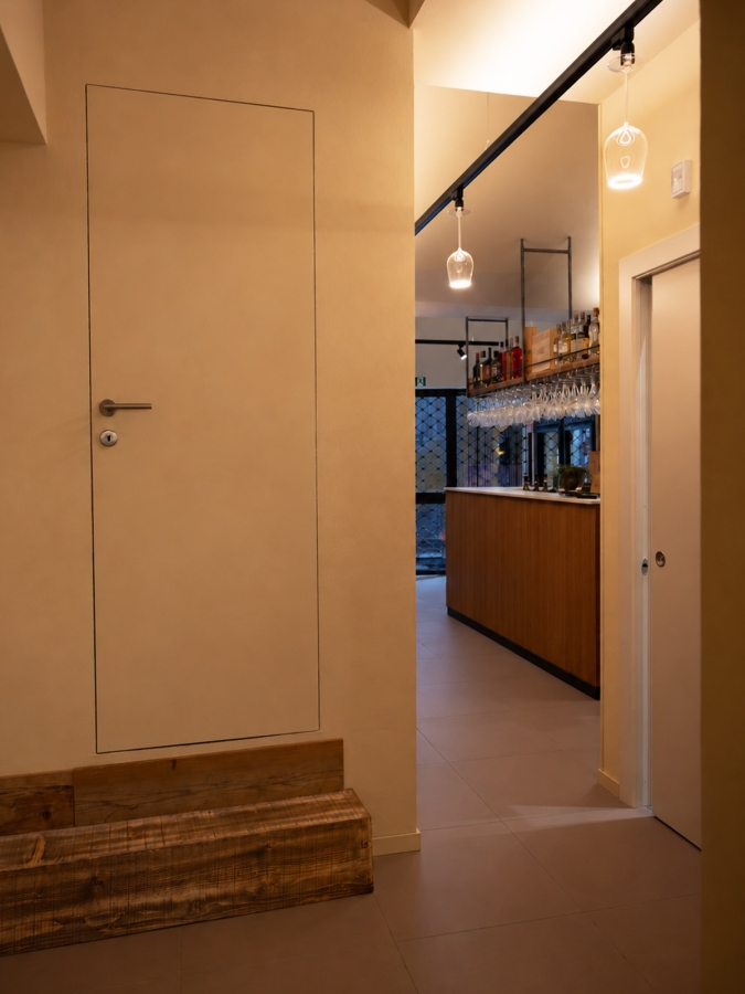 09 Brandosteria ristorante disimpegno gradini legno