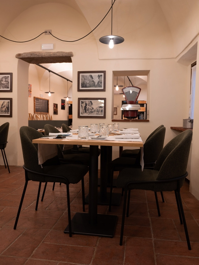 16 Brandosteria ristorante sala voltino pietra